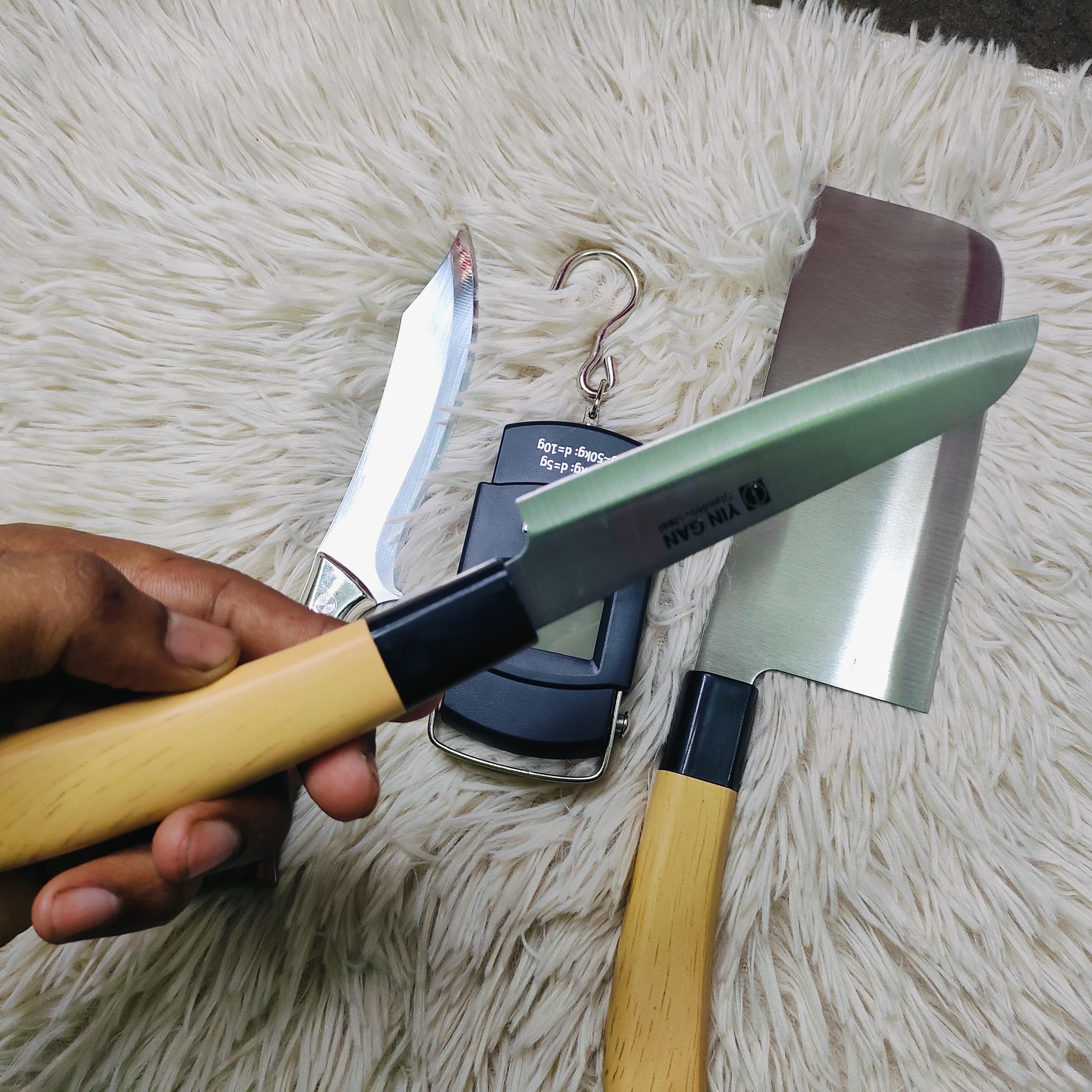 কোরবানির সেরা প্যাকেজ ২ টা ছুরি এবং ১ টি চাপাতি এবং স্কেল চেইনসহ বাটি Portable Scale